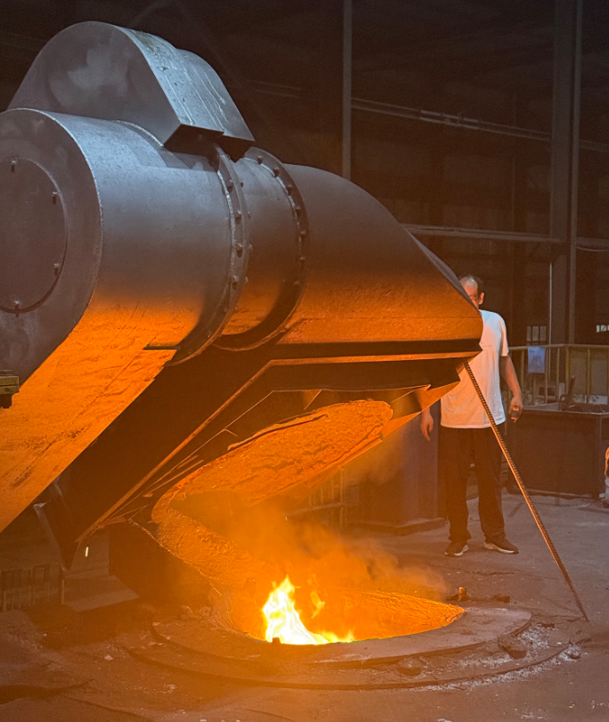 Induction furnace in operation