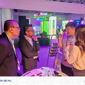 Technical discussion with visitors at the XNET power transformer exhibition stand